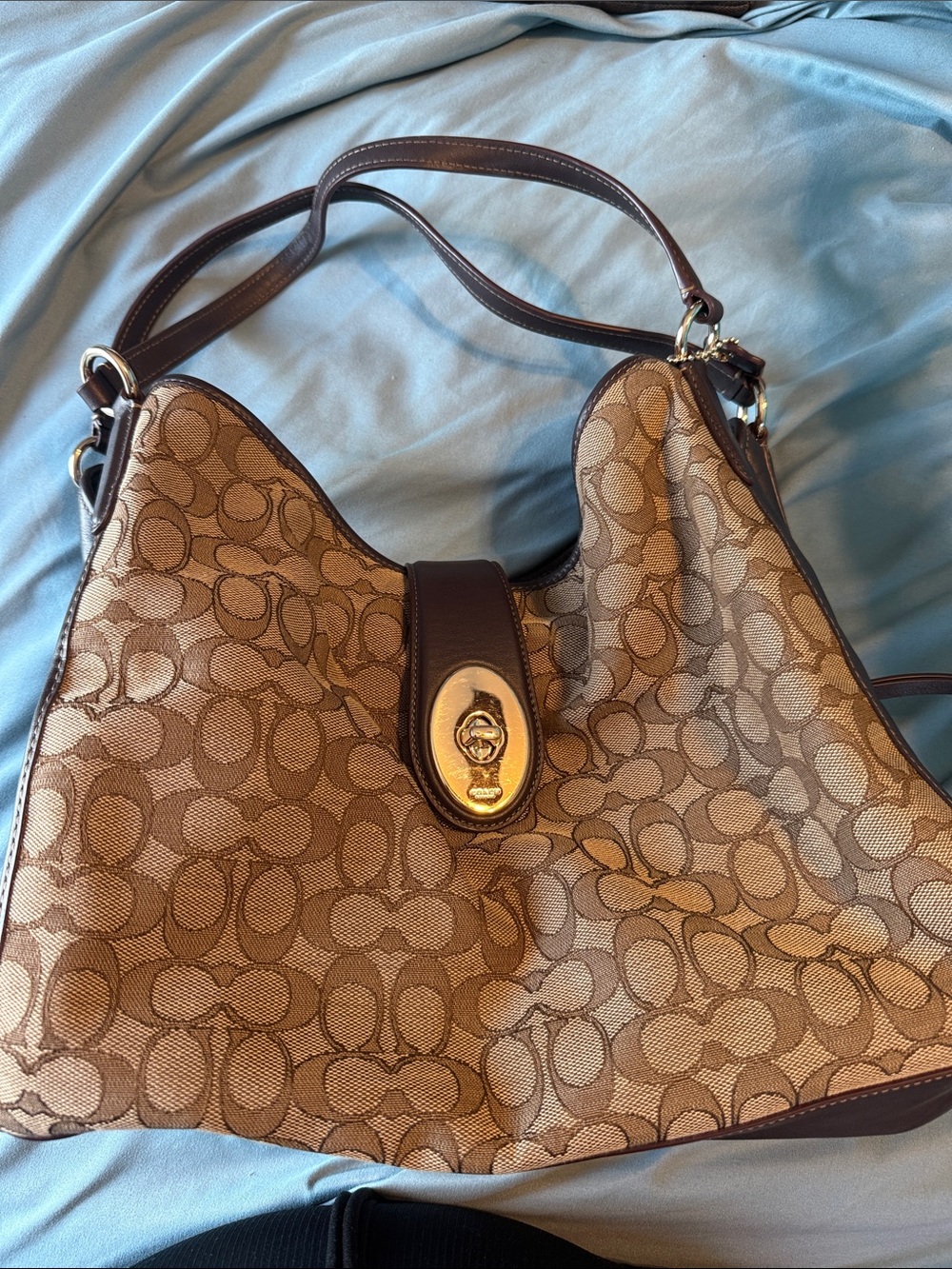 Classic Brown Signature-Pattern Coach Shoulder Bag